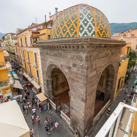 شقة Palazzo Ammone - Sedil Dominova سورينتو المظهر الخارجي الصورة
